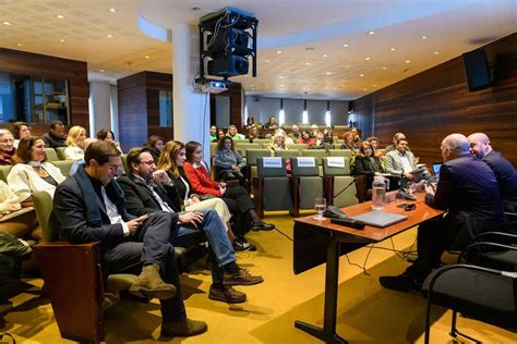 Palestra Animais E Pessoas A Vida E A Morte Provedoria Dos Animais