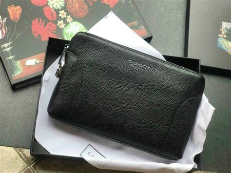 Top 3 mẫu ví dài cầm tay nam hạng sang hot nhất năm 2023 Novida Rừng Thắt Lưng Biển Ví