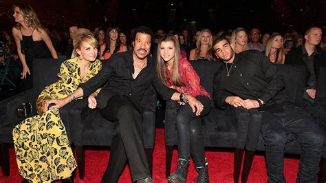 Lionel Richie: Having Kids Changed Me Tremendously - Video