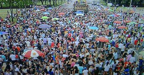 G1 Parada gay reúne centenas na região central de Brasília notícias em Distrito Federal