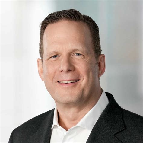 Analysts predict a major shift for richard smith 3