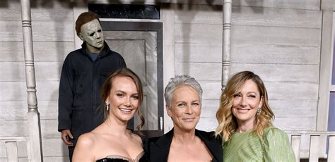 Jamie Lee Curtis Joins Co Stars Judy Greer Andi Matichak Michael