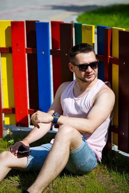 Images de Jeune Homme Gay Téléchargement gratuit sur Freepik