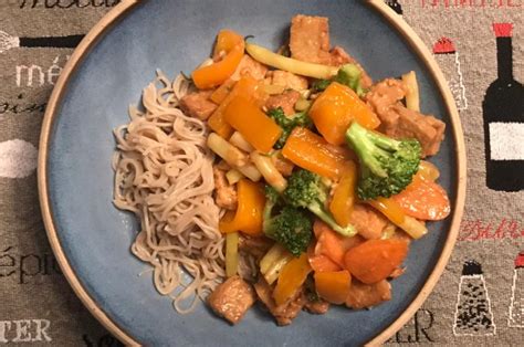 Sesame Ginger Tempeh Stir Fry Veghead