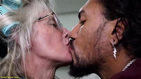 Big Cock Granny Anal Search XNXX