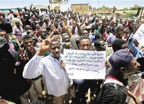 مليونية حاشدة فى السودان والمعارضة تقدم وثيقة الحكم الانتقالى