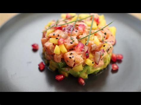 Timbal de salmón con aguacate y mango Get Eat