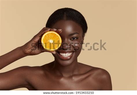 29 064 Beautiful Girl Holding Naked Images Stock Photos Vectors Shutterstock