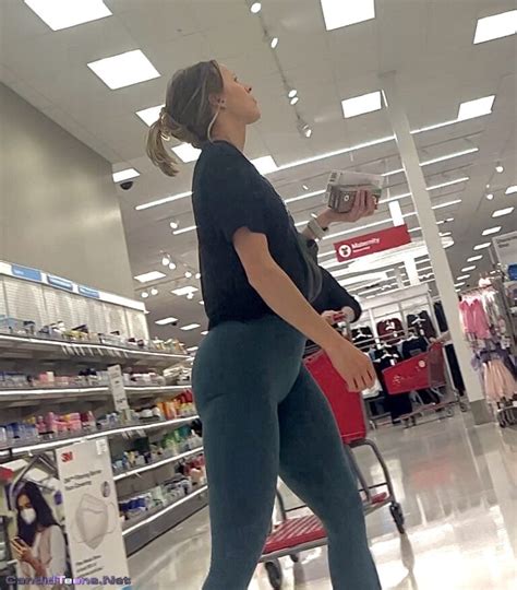 Amazing Ass In Legging Candid Teens