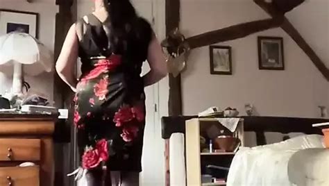 Outfit With A Leopard Slit Dress For A Night Out Gay Crossdresser Porn Feat Soumise XHamster