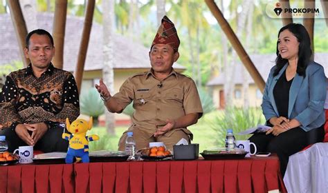 Bersama TVRI NTB Bupati Bahas Pembangunan Pariwisata Sumbawa Barat