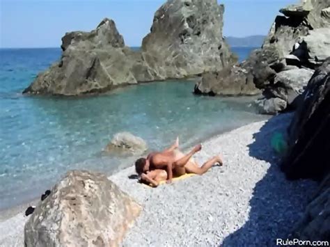 Great Sex Scene At The Beach