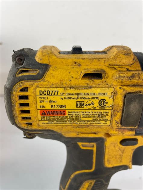 Dewalt Dcd777 Cordless Drill Dirver With 3ah Battery Au Cmr Good
