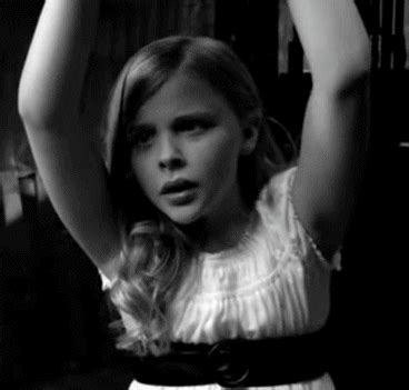 Chloe Chloë Grace Moretz Chloe Moretz Hit Girls Hot Scene Picture Hollywood Stars