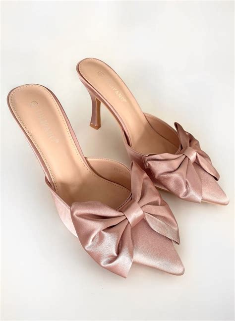 Nude Mules