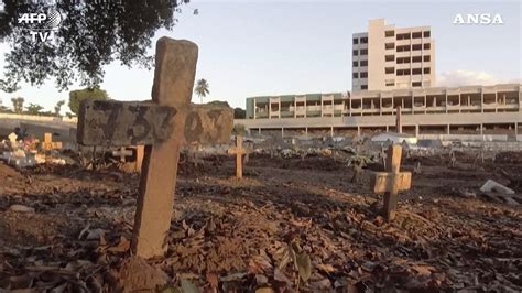 Coronavirus A Rio Allestito Grande Cimitero Per Le Migliaia Di Vittime