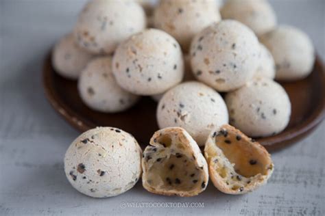 Korean Sesame Mochi Bread