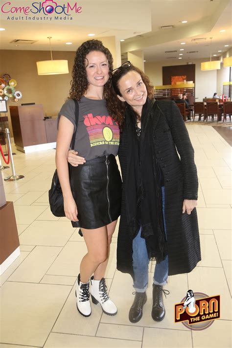 Exxxotica Edison NJ 2018 Porn Fan Convention