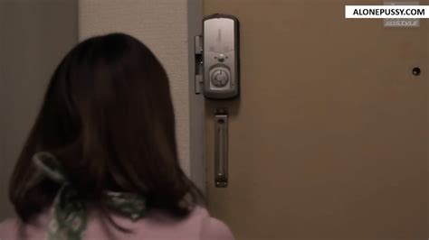 Horny Asian Hoe Kyoka Mizusawa BJ S Boner On Cam And Gets Messy In XXX JAV