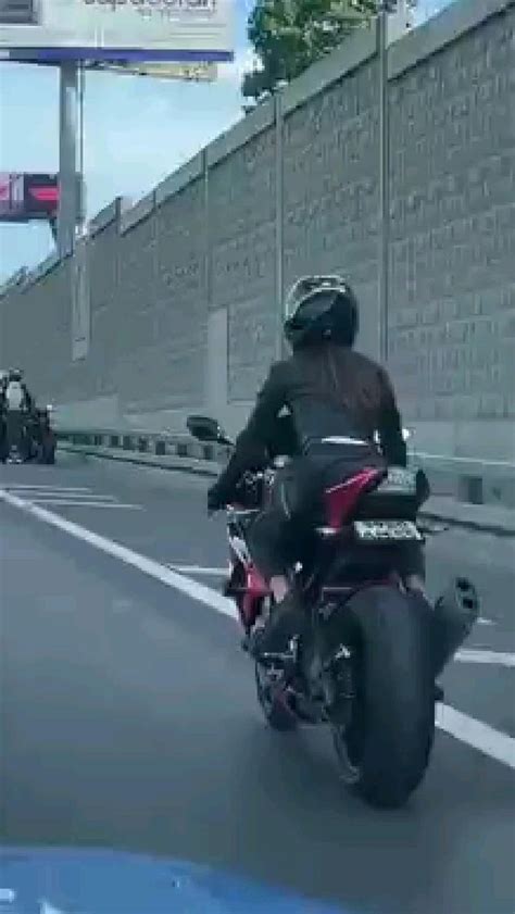 Ghim của Ryouhei trên Video Biker