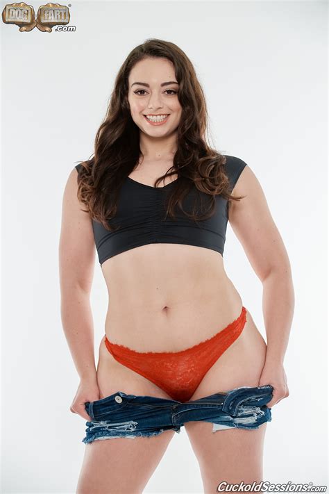 Sophia Burns Cuckoldsessions Porn Pic