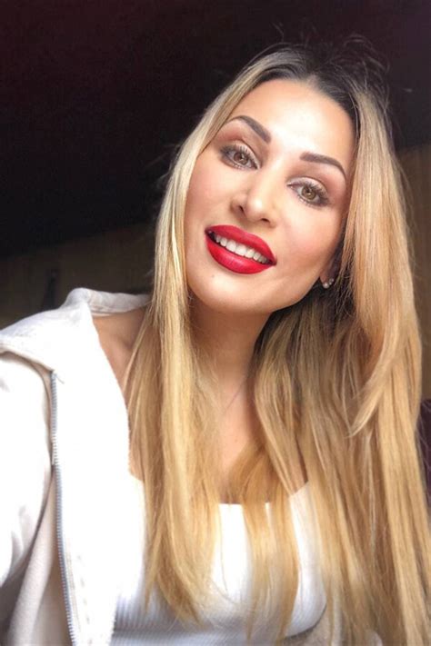 Beautiful Iryna Y O From Dnepr With Blonde Hair Id Ladadate