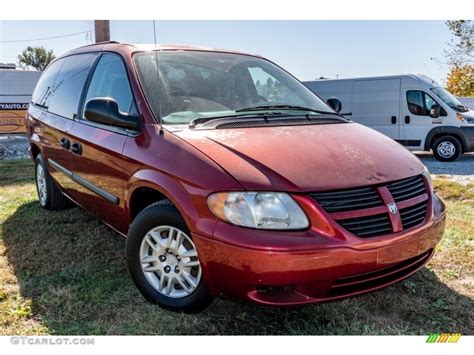 2007 Inferno Red Crystal Pearl Dodge Grand Caravan Se 139864948 Photo