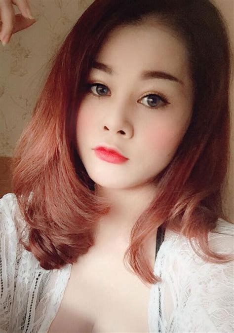 Mẹ con trẻ như hot girl X nhờ nghệ thuật trang điểm