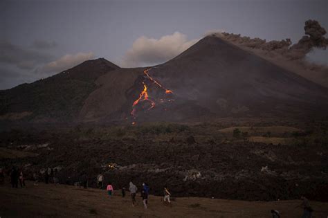 Volcán De Pacaya Con Mayor Actividad Eruptiva En Guatemala Prensa Latina