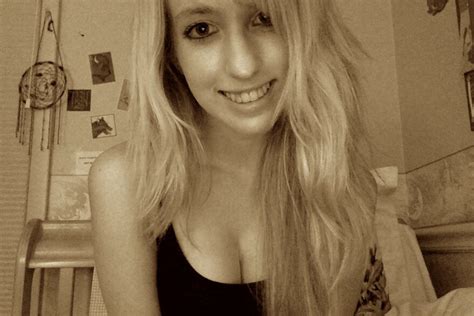 Huge Collection Of Popular Tumblr Blonde Tumblr N9lsgrLeIs1ran9nqo2 1280 Porn Pic