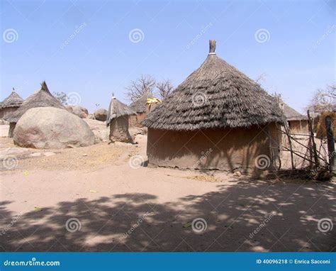 Pueblo De Nuba En Sud N Foto De Archivo Imagen De Tradicional