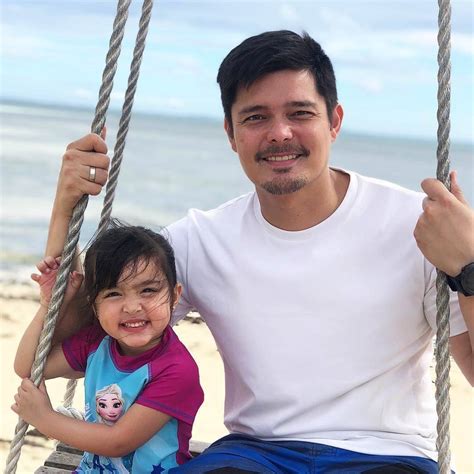 Con G I Nh T M Nh N Philippines Di N Bikini Khoe Ch N D I