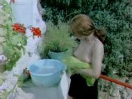 Naked Eleni Dakoronia In Erotikes Stigmes