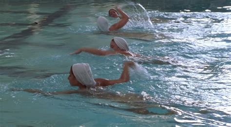 Hoodlum Nude Pics Seite 1