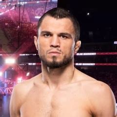 ufc  priamoi efir smotret carukian maxacev smotret besplatno