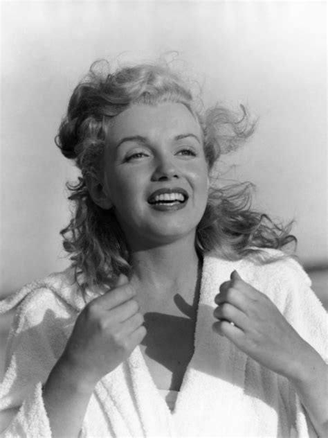 Marilyn Monroe photographed by Andre de Dienes on Tobey Beach, Long