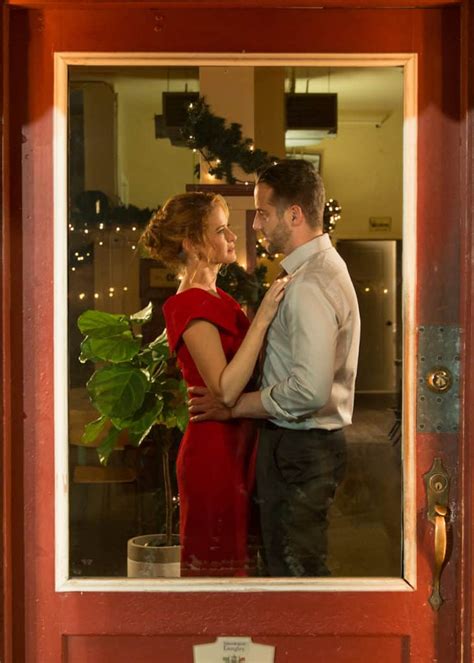 Christmas Pen Pals Review: Sarah Drew Brings a Spark to Her Lifetime ...