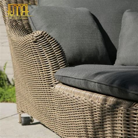 how to clean indoor wicker furniture