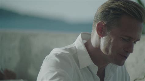 Auscaps Alexander Skarsg Rd Nude In Infinity Pool