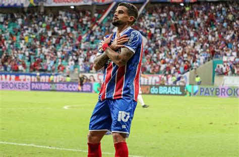 Bahia Vence O Santos Nos P Naltis E Avan A Na Copa Do Brasil