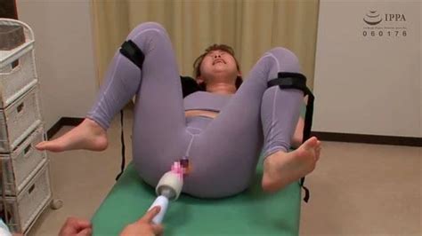 Watch 母に連れられて来た母に連れられて来たスポーツ女子を開脚拘束して強制アナル開発する極悪整体院 Anal Duble Penetration Japanese Porn