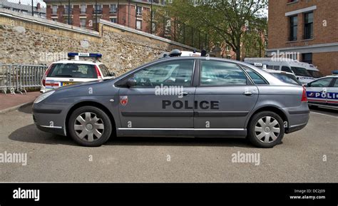 A grey Citroën C5 of the french national parisian police Stock Photo ...