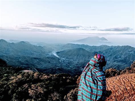 12 Rekomendasi Gunung Untuk Pendaki Pemula