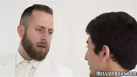Vídeos gay de A pelo con barba gratis xHamster