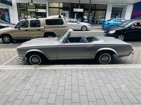 Pristine [Mercedes 230SL] : r/spotted