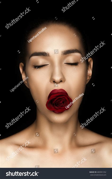 Attractive Naked Woman Closed Eyes Holding Stock Photo 680991352 Shutterstock