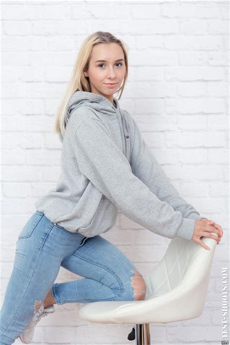 Kelly Real 18yo Amateur Nude Casting Photo Gallery Porn Pics Sex Photos XXX GIFs At TNAFLIX