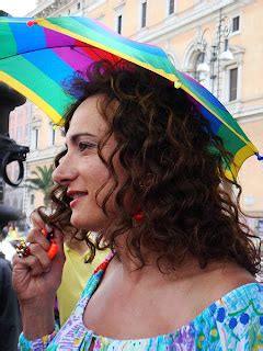 Bombas contra locales de ambiente gay una nueva moda de crimen homófobo De la matanza de la