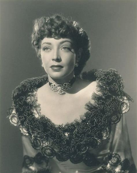 The ‘Queen’ of B Movies: 40 Vintage Portraits of Marie Windsor in the ...