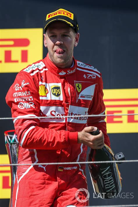 Podium Le Vainqueur Sebastian Vettel Ferrari Gp De Hongrie